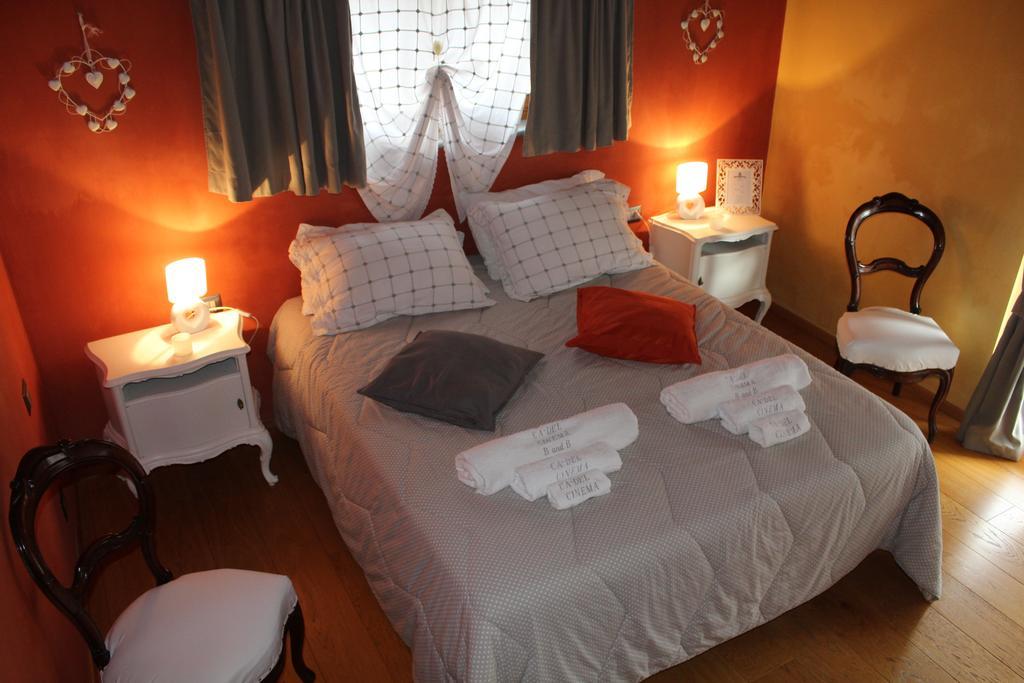 Holiday Home Ca' Del Cinema Mombercelli Ngoại thất bức ảnh