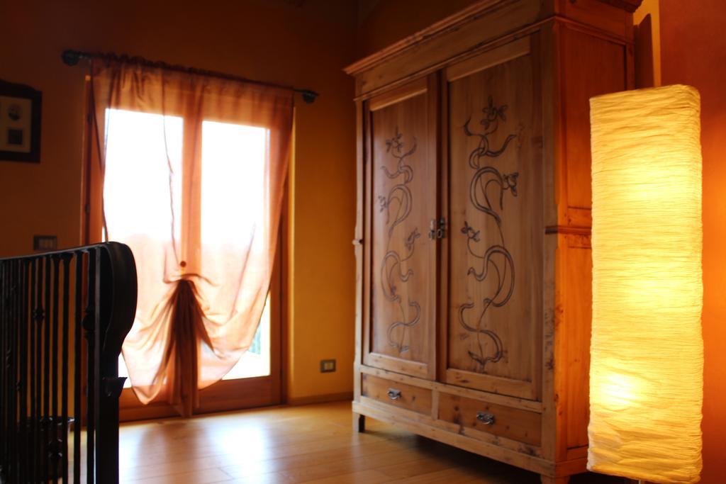 Holiday Home Ca' Del Cinema Mombercelli Ngoại thất bức ảnh