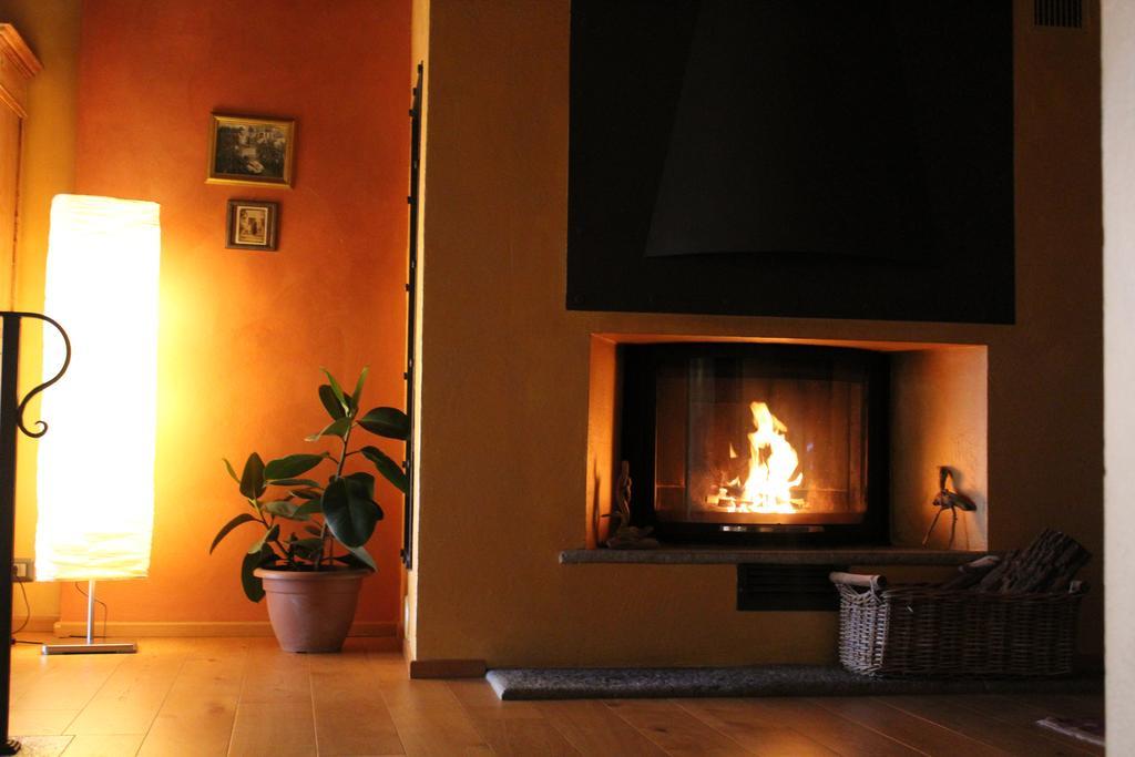 Holiday Home Ca' Del Cinema Mombercelli Ngoại thất bức ảnh