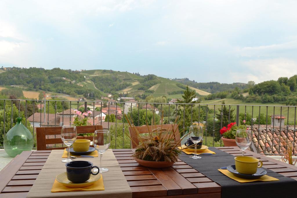 Holiday Home Ca' Del Cinema Mombercelli Ngoại thất bức ảnh