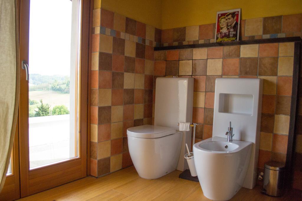 Holiday Home Ca' Del Cinema Mombercelli Phòng bức ảnh