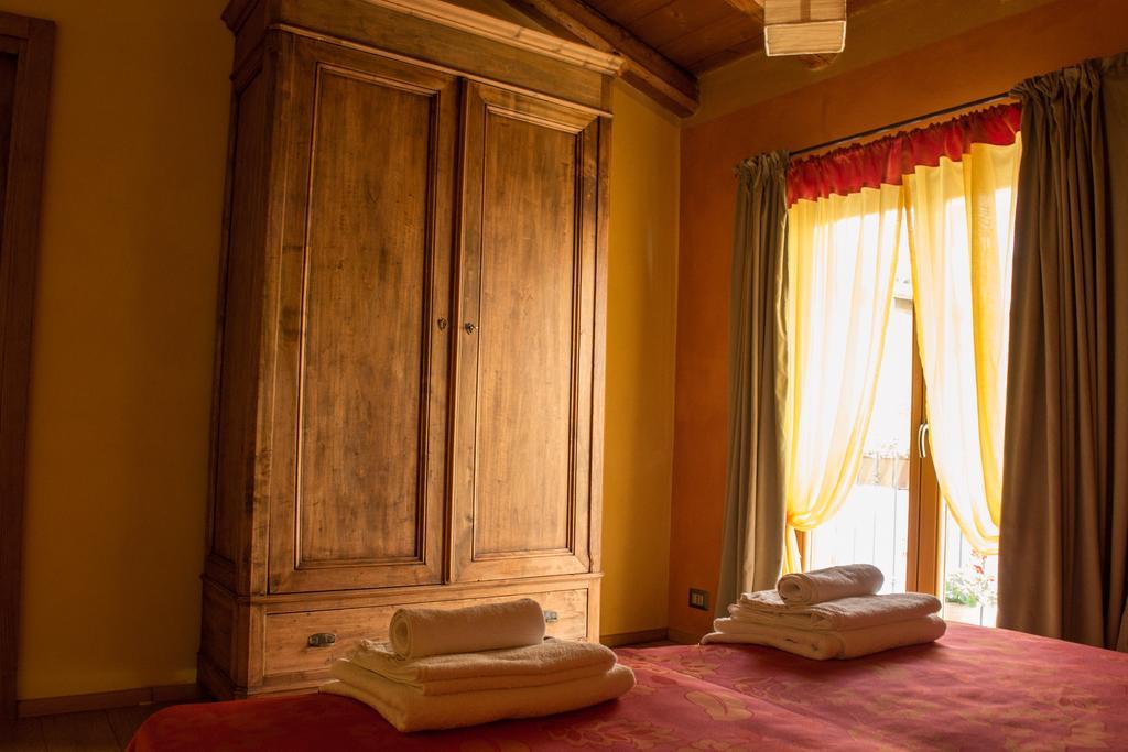 Holiday Home Ca' Del Cinema Mombercelli Phòng bức ảnh